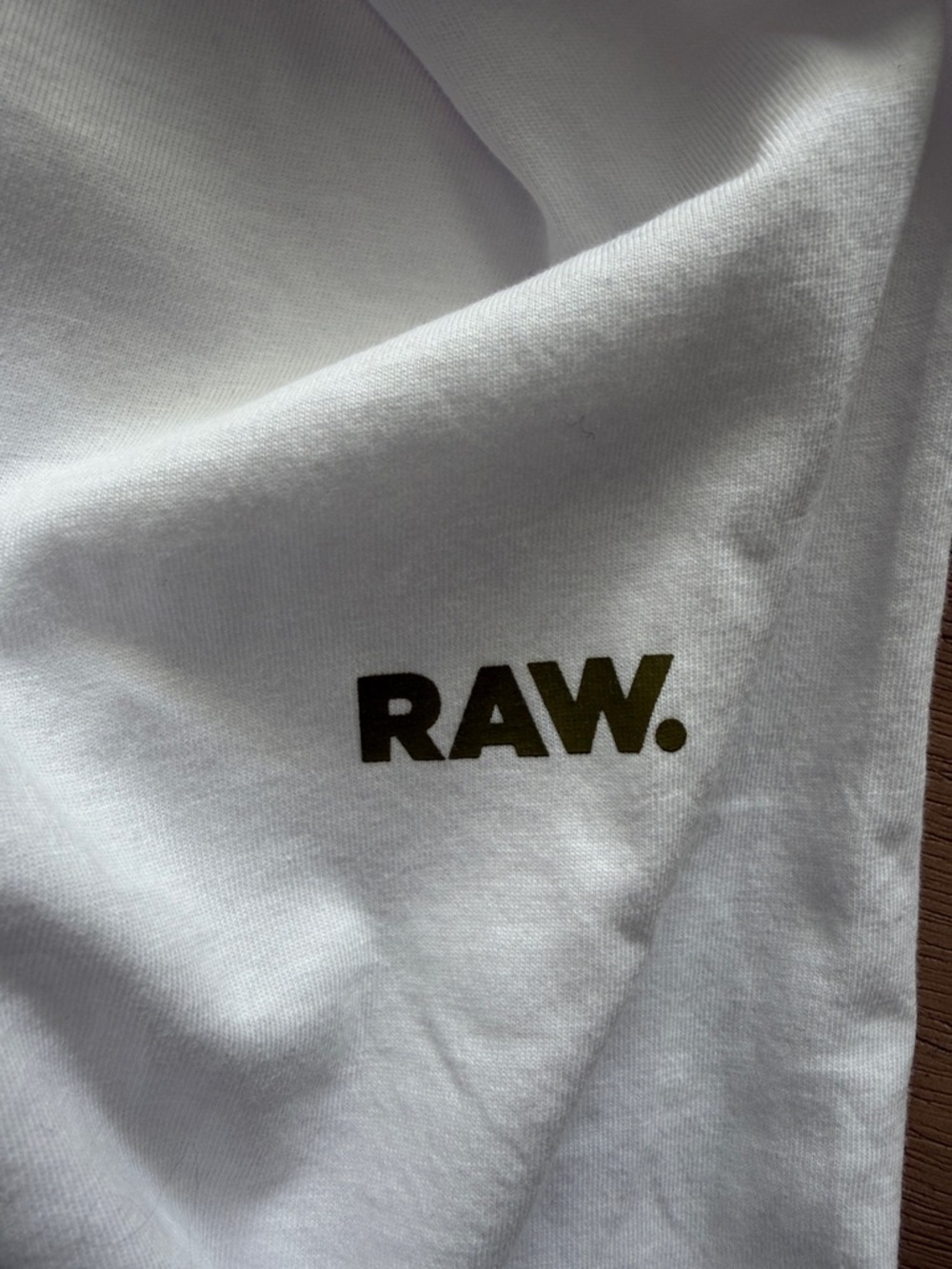 NWT G-Star Raw White Short Sleeve Tee with Olive & Pink Camo  Detail - Picture 4 of 6